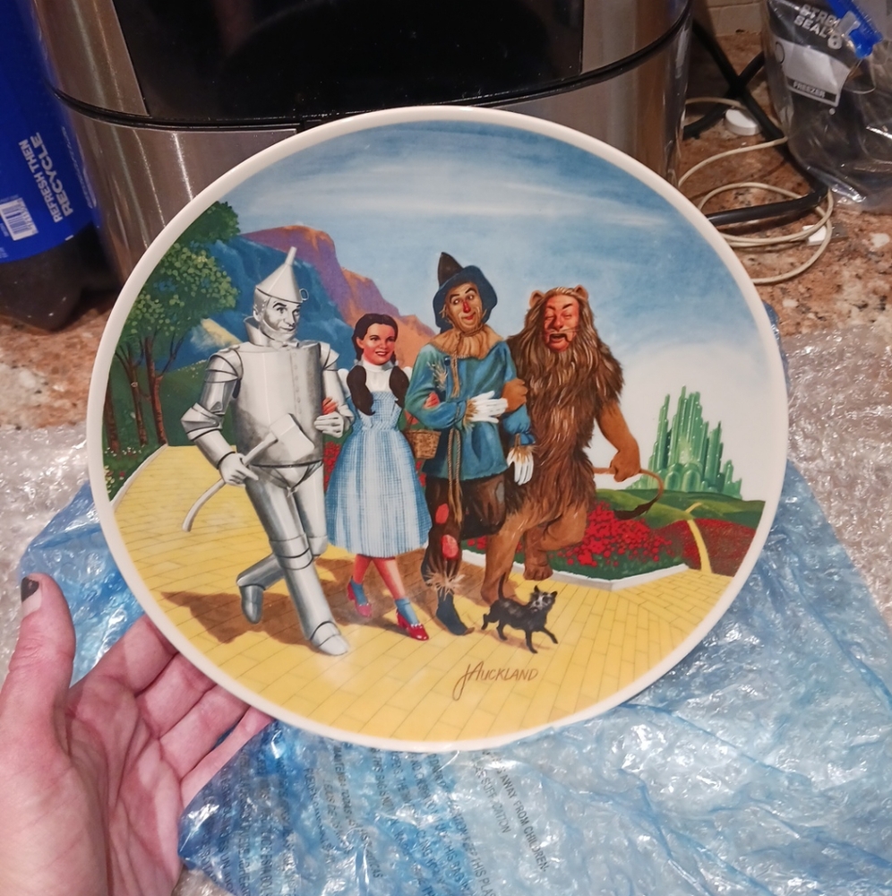 MGM Wizard of Oz 'THE GRAND FINALE' Large Collector Plate 8th Ed. (Knowles)
